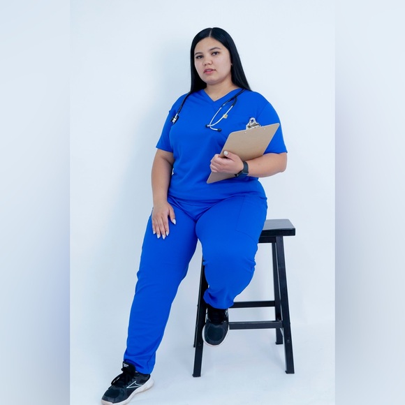 EXTRA LARGE Size Top and Jogger Scrub Set - Picture 7 of 12